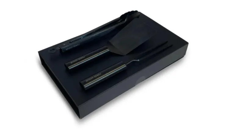 Outlet FORGE ADOUR Kit de 3 ustensiles pour plancha coloris noir en titane - 38,5 x 23 cm