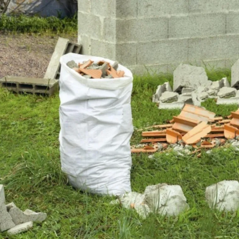 Best NORTENE Sacs à gros déchets / gravats en polyéthylène tissé x 10 - 140L