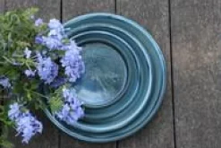 New Soucoupe coloris bleu en terre émaillée - Ø 41 cm