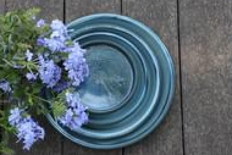 New Soucoupe coloris bleu en terre émaillée - Ø 41 cm