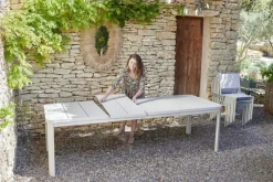 New FERMOB Table avec rallonges coloris gris en acier Oléron - 82 x 82 x 74 cm