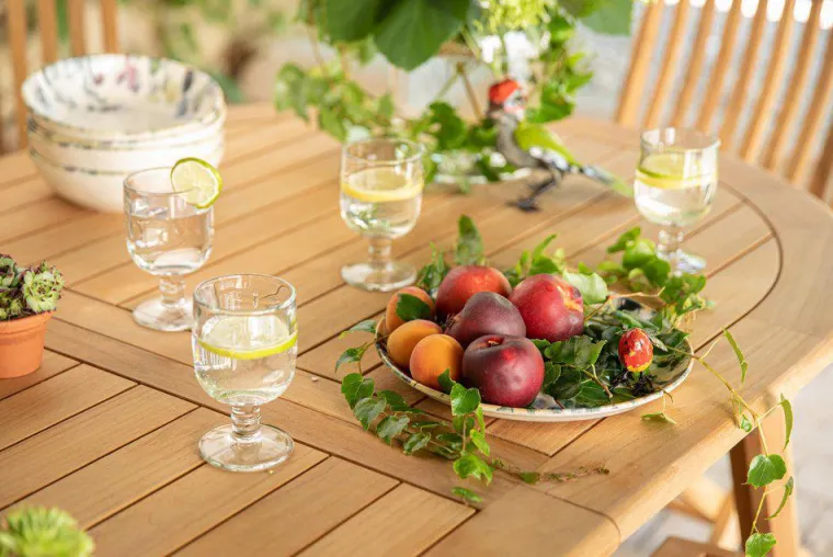 Sale Table coloris beige en teck - 180 x 240 x 100 cm