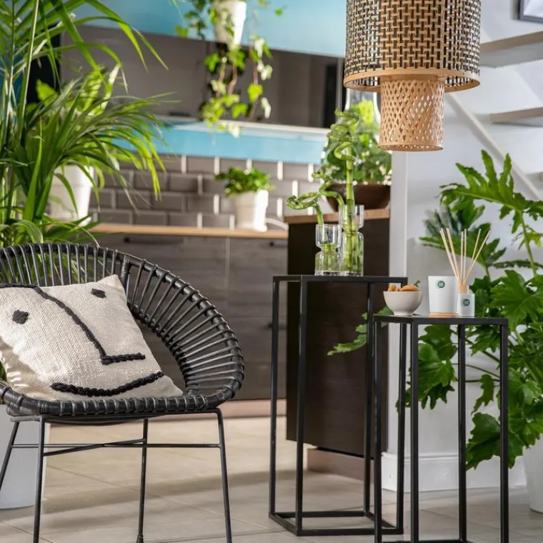 Hot Table en métal noir Ø30xH.48,5 cm